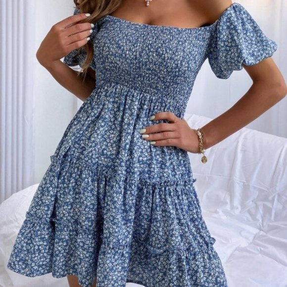 Ditsy Floral Frill Shirred Dress - Picture 3 of 6